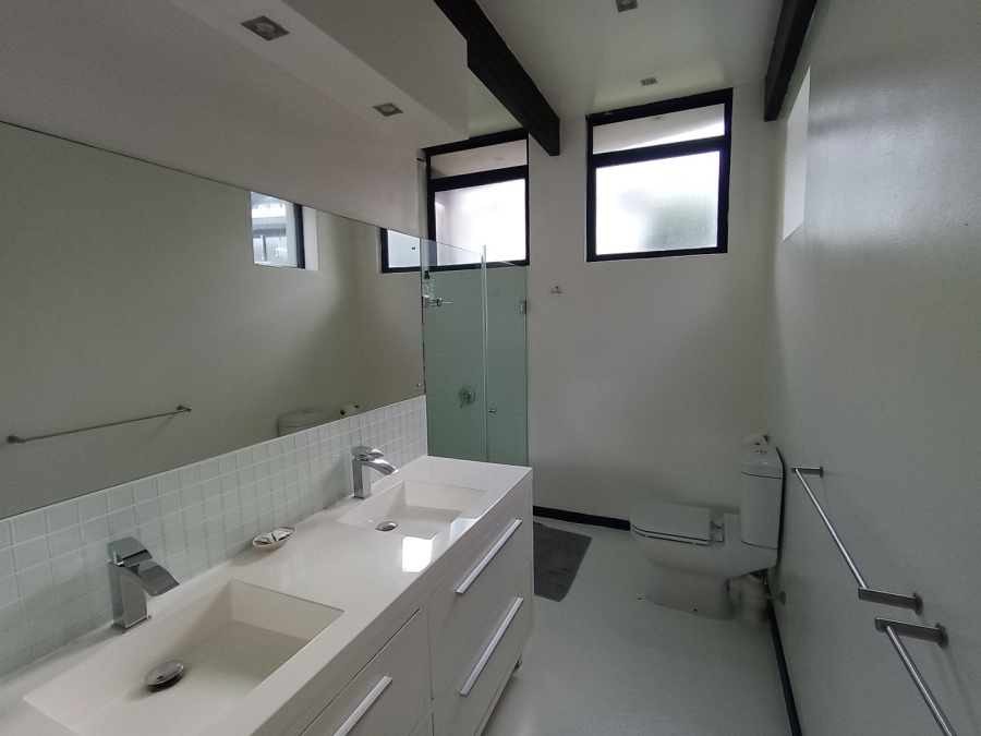 To Let  Bedroom Property for Rent in Camps Bay Western Cape